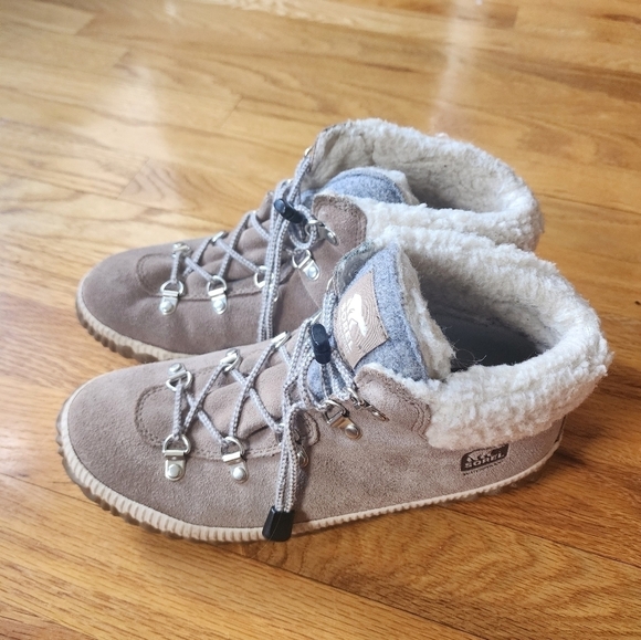 Sorel Conquest boot girls Size 7 taupe - Picture 1 of 5